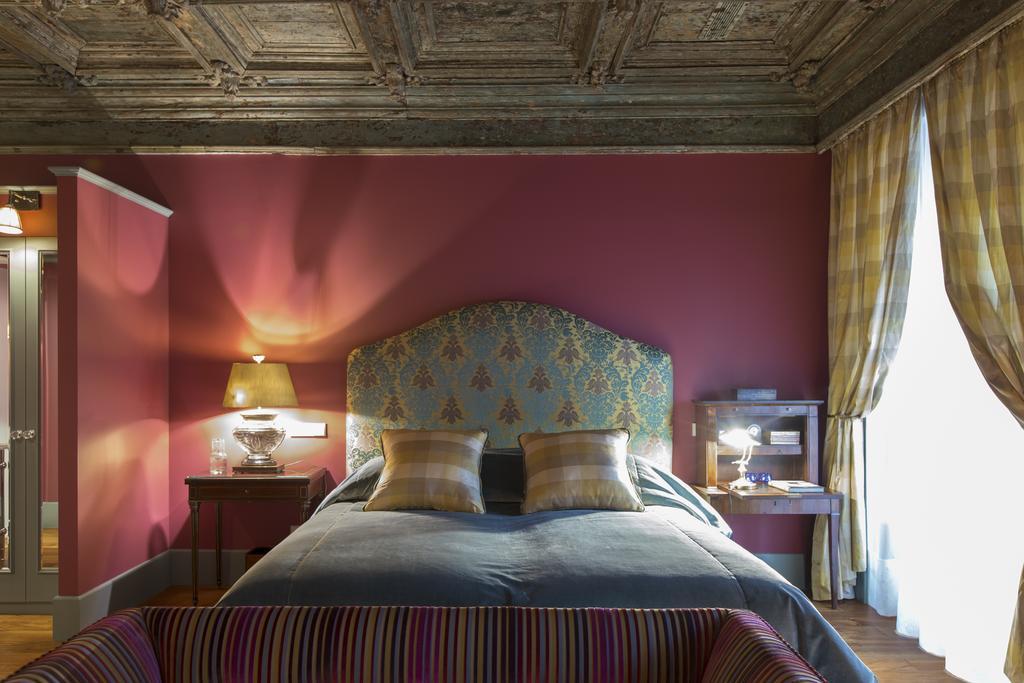 M Maison Particuliere Porto Room photo