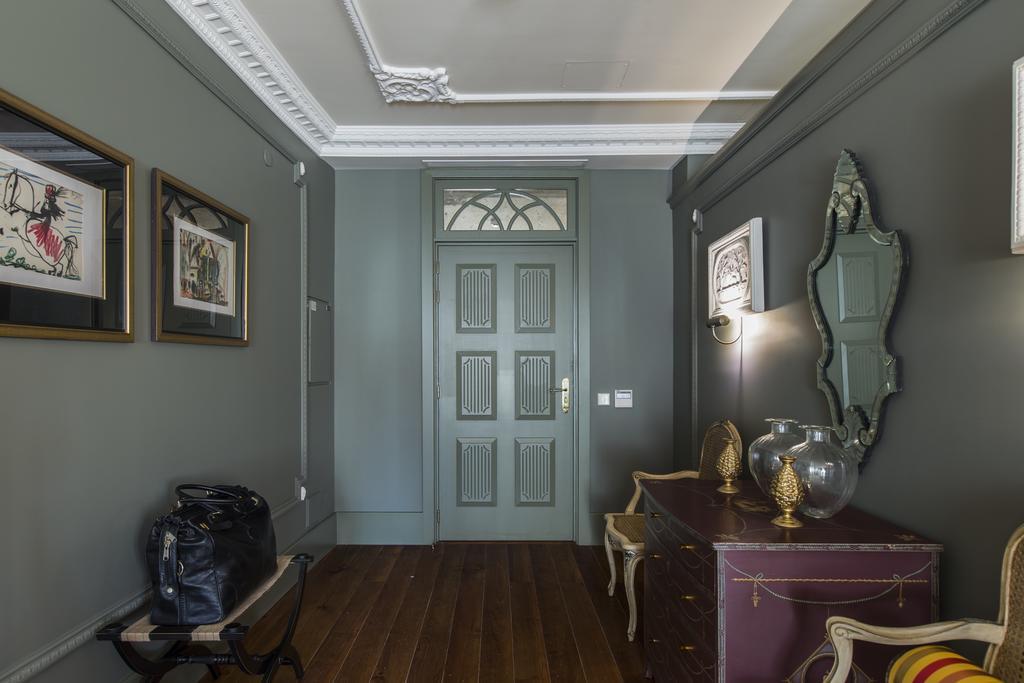 M Maison Particuliere Porto Room photo