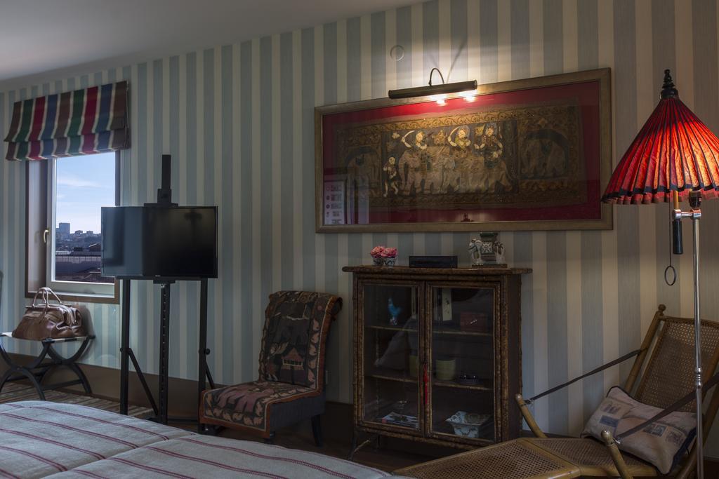 M Maison Particuliere Porto Room photo